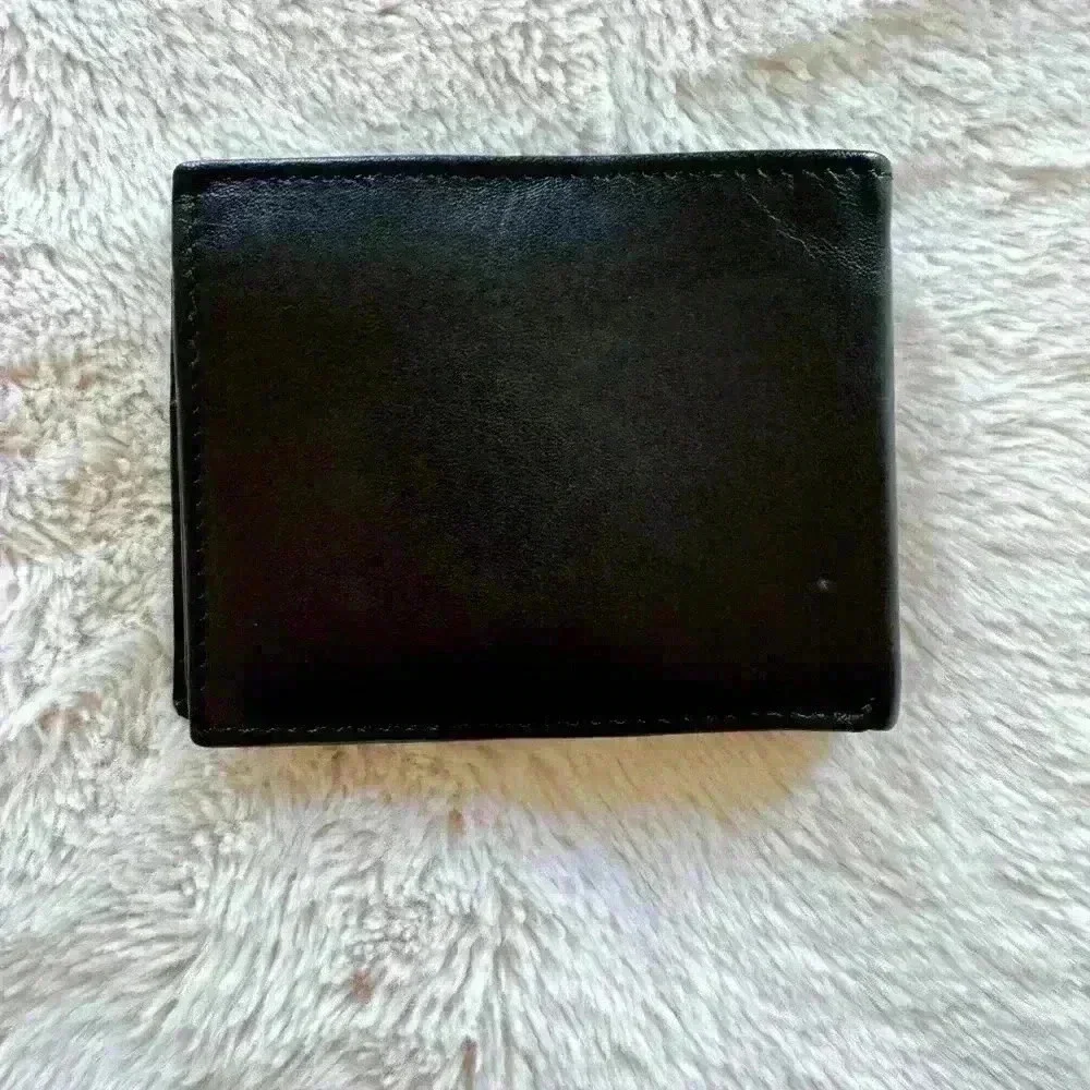 NWT Steve Madden Wallet Black